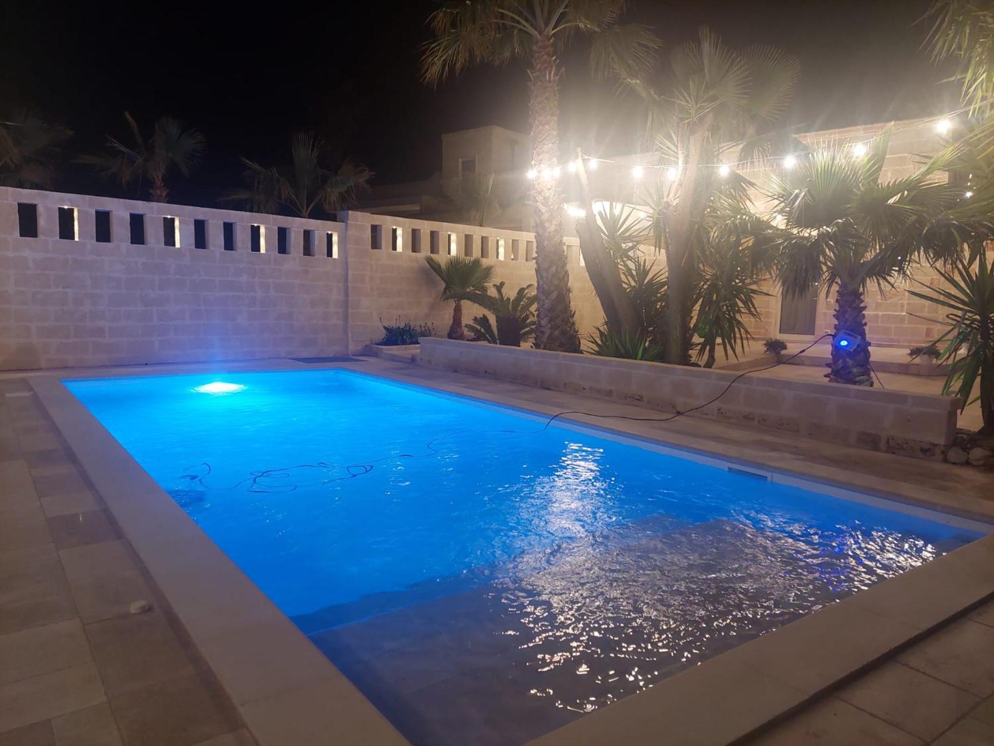 Overseas Pool