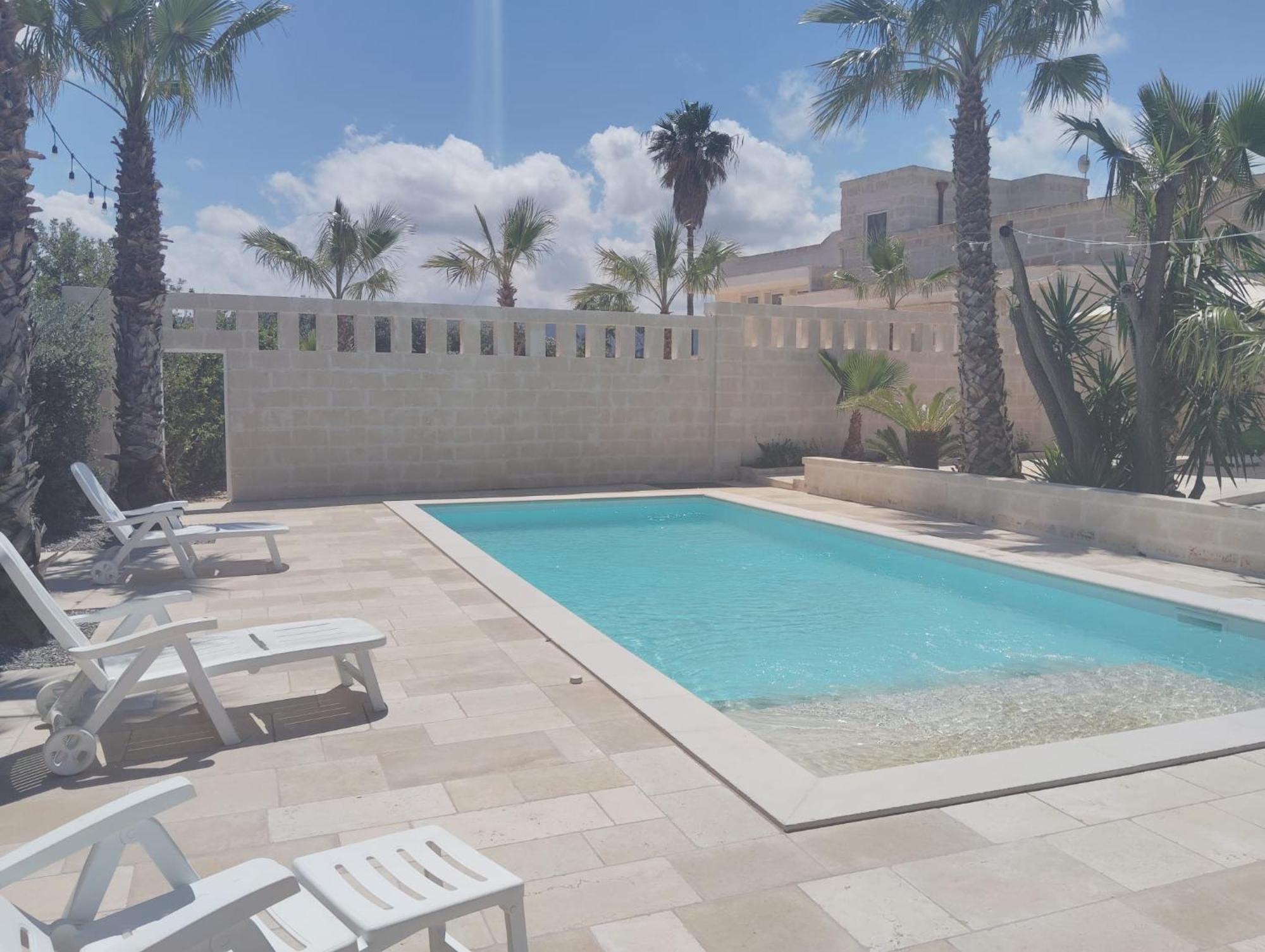 Villa Overseas Pool